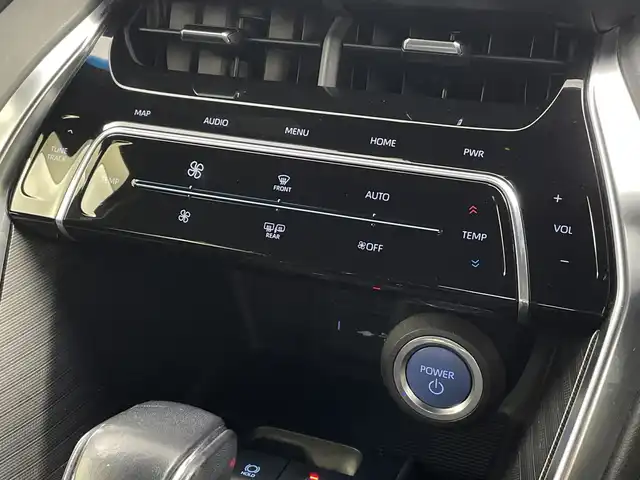トヨタ ハリアー ハイブリッド Z 新潟県 2021(令3)年 4.9万km ホワイトパールクリスタルシャイン 純正ディラーオプションナビ/JBLサウンド/フルセグTV/ミラキャスト/Bluetooth/追従型クルーズコントロール/横滑り防止装置/前後コーナーセンサー/BSM/HUD/パワーバックドア/オートライト/オートマチックハイビーム/全方位カメラ/ミラー一体型ドライブレコーダー/純正LEDヘッドライト/純正フロアマット/純正アルミホイール