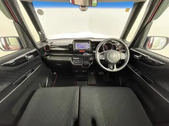ホンダ Ｎ ＢＯＸ カスタム G SSパッケージ 道央・札幌 2015(平27)年 5.2万km ミラノレッド ・ワンオーナー/・４WD/・安心パッケージ/・ナビ装着用スペシャルパッケージ/・純正ギャザーズナビ/　CD/DVD/SD/USB/ワンセグ/・バックカメラ/・ETC/・衝突軽減ブレーキ/・横滑り防止/・前席シートヒーター/・アイドリングストップ/・HIDヘッドライト/・フォグライト/・オートライト/・プッシュスタート/・スマートキー/・純正フロアマット/・ドアバイザー