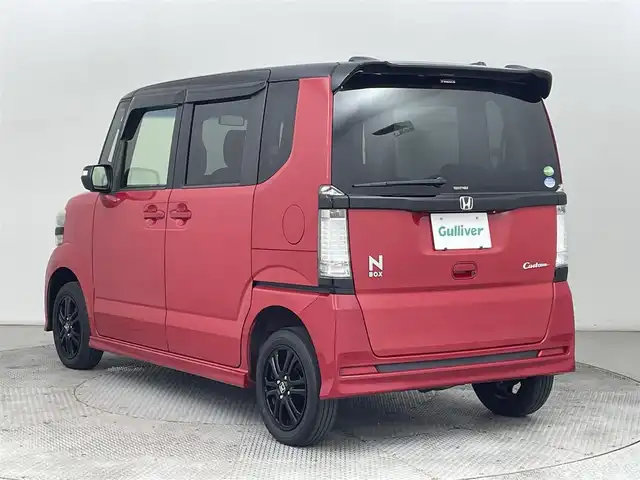 ホンダ Ｎ ＢＯＸ カスタム G SSパッケージ 道央・札幌 2015(平27)年 5.2万km ミラノレッド ・ワンオーナー/・４WD/・安心パッケージ/・ナビ装着用スペシャルパッケージ/・純正ギャザーズナビ/　CD/DVD/SD/USB/ワンセグ/・バックカメラ/・ETC/・衝突軽減ブレーキ/・横滑り防止/・前席シートヒーター/・アイドリングストップ/・HIDヘッドライト/・フォグライト/・オートライト/・プッシュスタート/・スマートキー/・純正フロアマット/・ドアバイザー