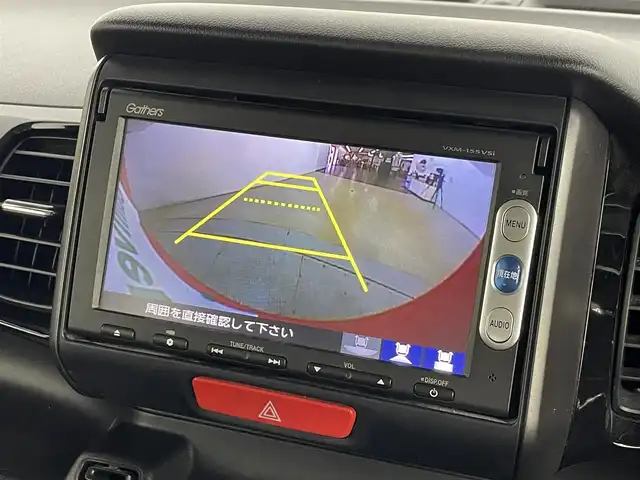 ホンダ Ｎ ＢＯＸ カスタム G SSパッケージ 道央・札幌 2015(平27)年 5.2万km ミラノレッド ・ワンオーナー/・４WD/・安心パッケージ/・ナビ装着用スペシャルパッケージ/・純正ギャザーズナビ/　CD/DVD/SD/USB/ワンセグ/・バックカメラ/・ETC/・衝突軽減ブレーキ/・横滑り防止/・前席シートヒーター/・アイドリングストップ/・HIDヘッドライト/・フォグライト/・オートライト/・プッシュスタート/・スマートキー/・純正フロアマット/・ドアバイザー