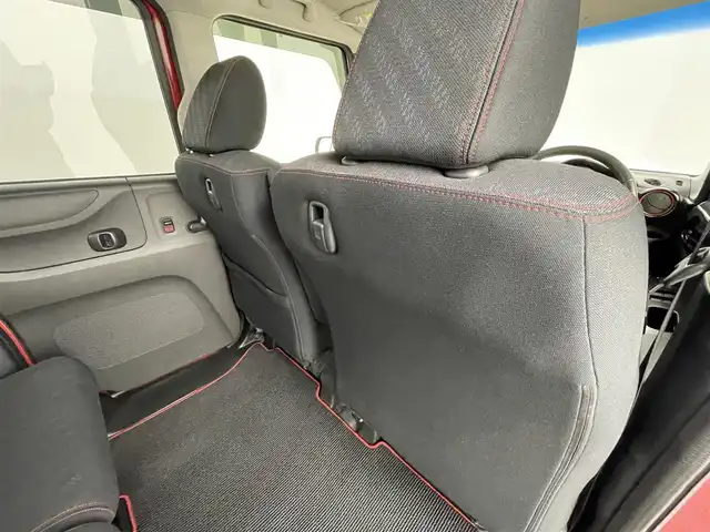 ホンダ Ｎ ＢＯＸ カスタム G SSパッケージ 道央・札幌 2015(平27)年 5.2万km ミラノレッド ・ワンオーナー/・４WD/・安心パッケージ/・ナビ装着用スペシャルパッケージ/・純正ギャザーズナビ/　CD/DVD/SD/USB/ワンセグ/・バックカメラ/・ETC/・衝突軽減ブレーキ/・横滑り防止/・前席シートヒーター/・アイドリングストップ/・HIDヘッドライト/・フォグライト/・オートライト/・プッシュスタート/・スマートキー/・純正フロアマット/・ドアバイザー