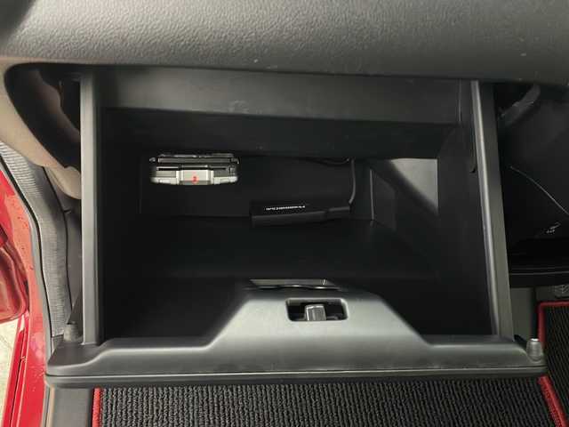 ホンダ Ｎ ＢＯＸ カスタム G SSパッケージ 秋田県 2015(平27)年 5.2万km ミラノレッド ワンオーナー/４WD/安心パッケージ/ナビ装着用スペシャルパッケージ/純正ギャザーズナビ/　CD/DVD/SD/USB/ワンセグ/バックカメラ/ETC/衝突軽減ブレーキ/横滑り防止/前席シートヒーター/アイドリングストップ/HIDヘッドライト/フォグライト/オートライト/プッシュスタート/スマートキー/純正フロアマット/ドアバイザー/オートエアコン/プッシュスタート/フォグライト/ウィンカーミラー/革巻きステアリング/両側ぱわースライドドア/ホンダECON/スタリングリモコン