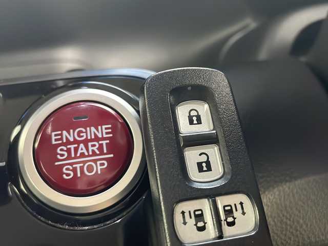 ホンダ Ｎ ＢＯＸ カスタム G SSパッケージ 秋田県 2015(平27)年 5.2万km ミラノレッド ワンオーナー/４WD/安心パッケージ/ナビ装着用スペシャルパッケージ/純正ギャザーズナビ/　CD/DVD/SD/USB/ワンセグ/バックカメラ/ETC/衝突軽減ブレーキ/横滑り防止/前席シートヒーター/アイドリングストップ/HIDヘッドライト/フォグライト/オートライト/プッシュスタート/スマートキー/純正フロアマット/ドアバイザー/オートエアコン/プッシュスタート/フォグライト/ウィンカーミラー/革巻きステアリング/両側ぱわースライドドア/ホンダECON/スタリングリモコン