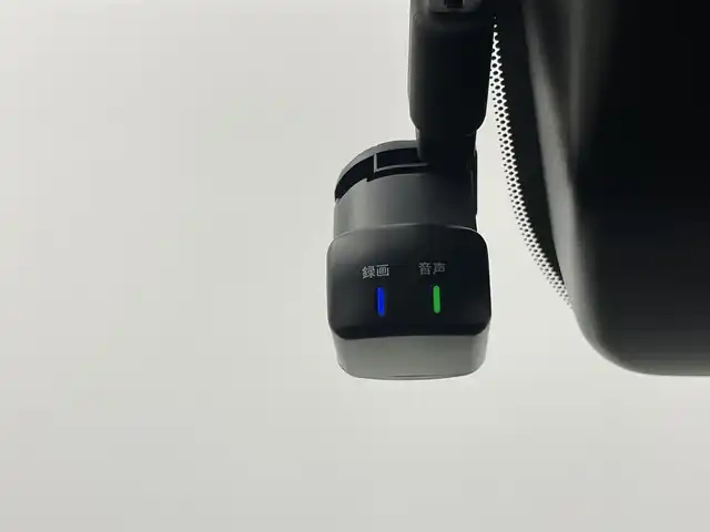 日産 ノート X 埼玉県 2021(令3)年 1.3万km ピュアホワイトパール メーカーナビ　バックカメラ　ビルトインＥＴＣ２．０　ドライブレコーダー　セーフティシステムプラス　レーダークルーズコントロール　メモリシート　ステアリングヒーター　シートヒーター　オートハイビーム