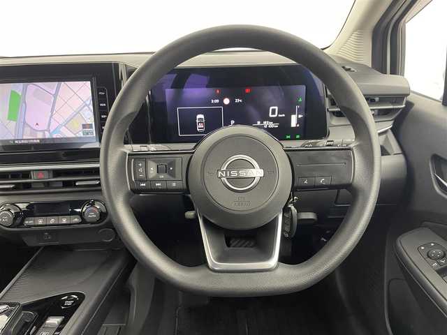 日産 ノート X 富山県 2021(令3)年 1.3万km ピュアホワイトパール 純正ナビ　/バックカメラ　/ビルトインＥＴＣ２．０　/ドライブレコーダー　/セーフティシステムプラス　/レーダークルーズコントロール/オートハイビーム