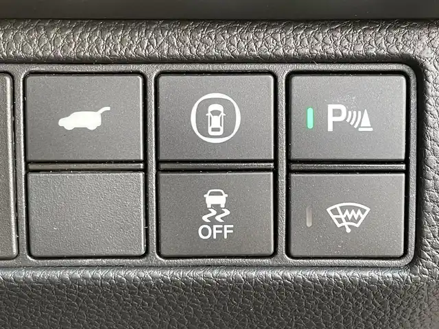 ホンダ ヴェゼル ハイブリッド e:HEV Z 滋賀県 2024(令6)年 0.6万km サンドカーキパール 社外ナビ/(Bluetooth/AM/FM)/衝突軽減ブレーキ/アダプティブクルーズコントロール/レーンキープアシスト/ブラインドスポットモニター/バックカメラ/コーナーセンサー/電動リアーゲート/ハーフレザーシート/シートヒーター/ステアリングヒーター/電動パーキング/ブレーキホールド/LEDオートライト/オートハイビーム/フォグ/パドルシフト/ETC/USB/寒冷地仕様