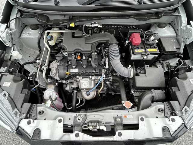 トヨタ ライズ G 滋賀県 2023(令5)年 0.8万km シャイニングホワイトパール 純正ナビ/(Bluetooth/フルセグ/CD/DVD)/スマートアシスト/・衝突軽減ブレーキ/・レーンキープアシスト/・標識認識/・先行車発進告知/・Autoハイビーム/LEDオートライト/バックカメラ/コーナーセンサー/純正フロアマット/電動格納ミラー/ドアバイザー/ビルトインETC/USB/フロアMT付きAT