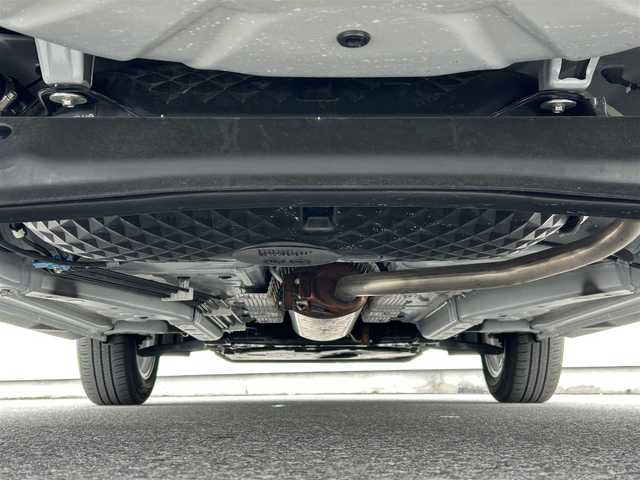 トヨタ ライズ G 滋賀県 2023(令5)年 0.8万km シャイニングホワイトパール 純正ナビ/(Bluetooth/フルセグ/CD/DVD)/スマートアシスト/・衝突軽減ブレーキ/・レーンキープアシスト/・標識認識/・先行車発進告知/・Autoハイビーム/LEDオートライト/バックカメラ/コーナーセンサー/純正フロアマット/電動格納ミラー/ドアバイザー/ビルトインETC/USB/フロアMT付きAT