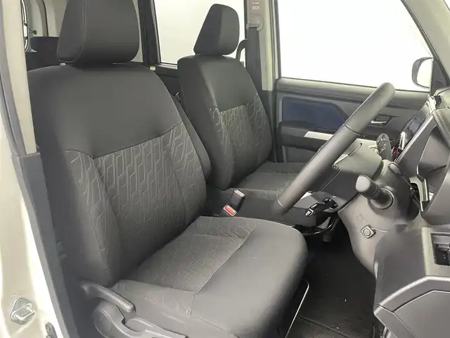 トヨタ ルーミー カスタムG－T 埼玉県 2019(令1)年 2万km パールホワイトⅢ 純正ナビ　/全方位カメラ　/ドライブレコーダー　/両側パワースライドドア　/シートヒーター　/衝突軽減システム　/クルーズコントロール　/レーンキープアシスト　/オートマティックハイビーム　/コーナーセンサー/ETC　/純正15インチアルミホイール/フロアマット/フォグランプ/ウィンカーミラー/ドアバイザー/ロールサンシェード