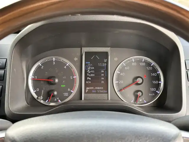 トヨタ グランエース プレミアム 宮城県 2020(令2)年 5.8万km ブラック ブラック革シート/地デジチューナー/AppleCarPlay/AndroidAuto/＝＝＝/セーフティセンス/・プリクラッシュセーフティ/・レーンディパーチャーアラート/・レーダークルーズコントロール/・オートマチックハイビーム/・ロードサインアシスト/先行車発進告知機能/ブラインドスポットモニター/リアクロストラフィックオートブレーキ/インテリジェントクリアランスソナー/デジタルインナーミラー/純正12インチフリップダウンモニター（V12T-R68C）/8インチディスプレイオーディオ/・Bluetooth/パノラミックビューモニター/ビルトインETC2.0/ドライブレコーダー/予約ロック機能付パワースライドドア（両側）/革シート/パワーシート（運転席/助手席）/シートヒーター（運転席/助手席）/エグゼクティブパワーシート（2列目/3列目）/・パワーリクライニング/・パワーオットマン/・快適温熱シート/・角度調整式大型ヘッドレスト/・カップホルダー付き大型アームレスト/純正17インチAW/スペアタイヤ