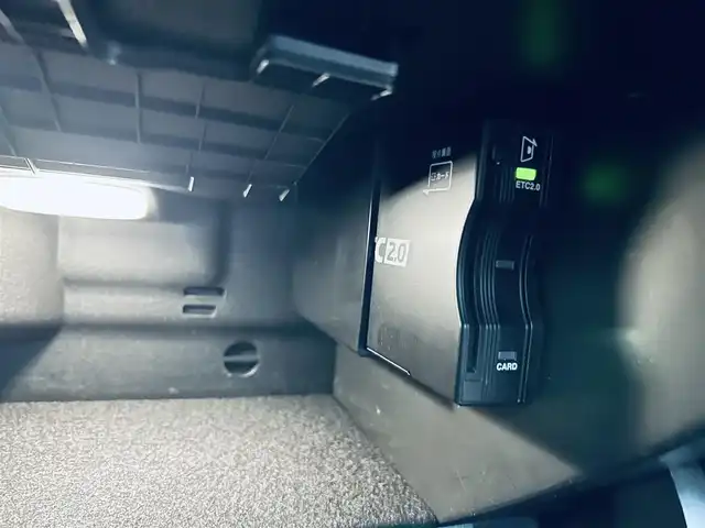 メルセデス・ベンツ ＣＬＡ２００ｄ Sブレーク AMGライン 大阪府 2021(令3)年 4.3万km ポーラホワイト レーダーセーフティP/純正ナビ/ＴＶ/バックカメラ/純正18インチＡＷ/ＬＥＤヘッドライト/アンビエントライト/ＡＣＣ/ブラインドスポット/電動リアゲート/クリアランスソナー/ワイヤレス充電/ハーフ革/メモリ付きパワーシート/シートヒーター