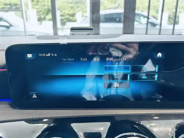 メルセデス・ベンツ ＣＬＡ２００ｄ Sブレーク AMGライン 大阪府 2021(令3)年 4.3万km ポーラホワイト レーダーセーフティP/純正ナビ/ＴＶ/バックカメラ/純正18インチＡＷ/ＬＥＤヘッドライト/アンビエントライト/ＡＣＣ/ブラインドスポット/電動リアゲート/クリアランスソナー/ワイヤレス充電/ハーフ革/メモリ付きパワーシート/シートヒーター