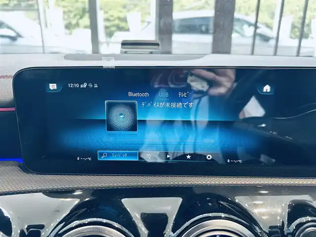 メルセデス・ベンツ ＣＬＡ２００ｄ Sブレーク AMGライン 大阪府 2021(令3)年 4.3万km ポーラホワイト レーダーセーフティP/純正ナビ/ＴＶ/バックカメラ/純正18インチＡＷ/ＬＥＤヘッドライト/アンビエントライト/ＡＣＣ/ブラインドスポット/電動リアゲート/クリアランスソナー/ワイヤレス充電/ハーフ革/メモリ付きパワーシート/シートヒーター