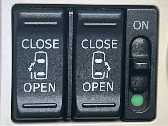 ダイハツ ムーヴ キャンバス G メイクアップ リミテッド　SAⅢ 三重県 2020(令2)年 4.3万km パールホワイトⅢ/ナチュラルベージュマイカメタリック 2トーン 純正ナビ/パノラマモニター/ETC/両側パワースライドドア/前方ドラレコ/USB給電/LEDヘッドライト/オートマチックハイビーム/PSC/純正フロアマット/スマートアシスト/禁煙車