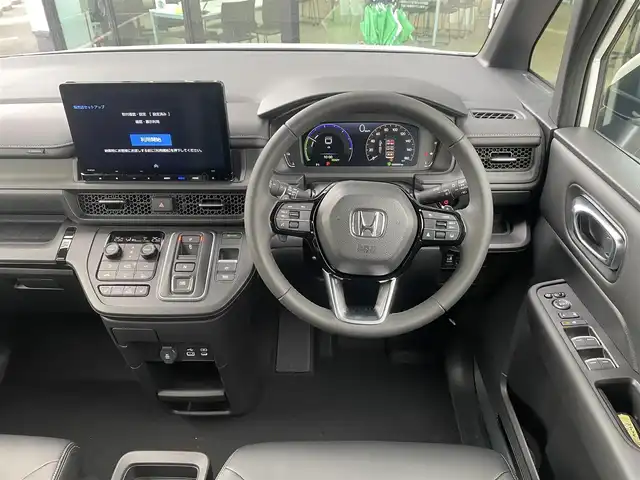 ホンダ ステップワゴン スパーダ eHEV 東京都 2025(令7)年 0.1千km プラチナホワイトパール 登録済未使用車/純正11.4インチナビ/バックカメラ/両側パワースライドドア/パワーテールゲート/レザーシート/シートヒーター/オットマン/パドルシフト/ホンダセンシング/衝突軽減ブレーキ/レーンキープアシスト/レーダークルーズコントロール/ブラインドスポットモニター/コーナーセンサー/LEDヘッドライト/スマートキー