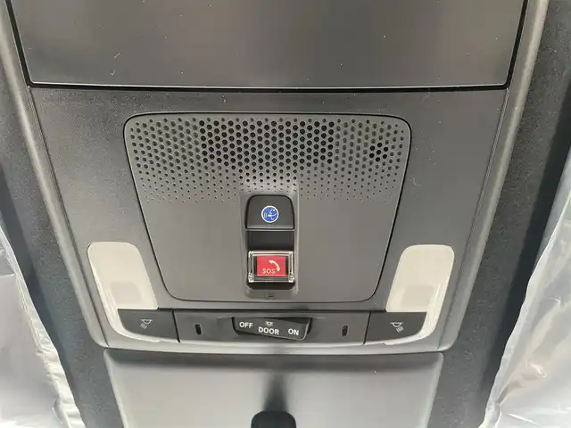 ホンダ ステップワゴン スパーダ eHEV 東京都 2025(令7)年 0.1千km プラチナホワイトパール 登録済未使用車/純正11.4インチナビ/バックカメラ/両側パワースライドドア/パワーテールゲート/レザーシート/シートヒーター/オットマン/パドルシフト/ホンダセンシング/衝突軽減ブレーキ/レーンキープアシスト/レーダークルーズコントロール/ブラインドスポットモニター/コーナーセンサー/LEDヘッドライト/スマートキー