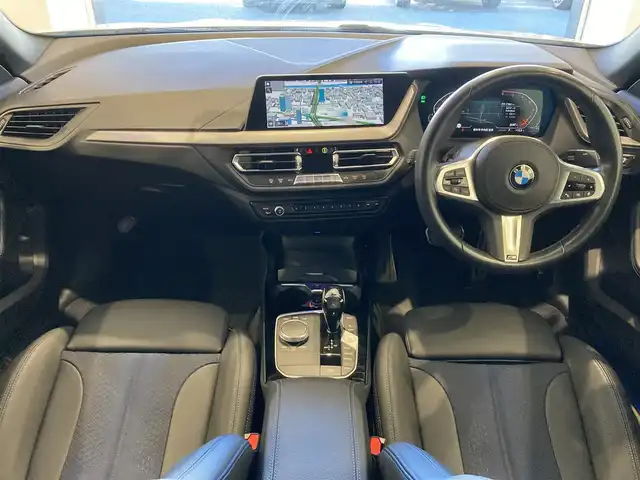 ＢＭＷ ＢＭＷ ２１８ｄ グランクーペ Mスポーツ EDジョイ+ 熊本県 2021(令3)年 2.8万km アルピンホワイトⅢ ・ワンオーナー/・スマートキー/・プッシュスタート/・インテリジェントセーフティ/・注意喚起アシスタント/・パーキングアシスト/・PDC自動起動/・アクティブPDC緊急ブレーキ/・ブラインドスポットモニター/・オートハイビーム/・クルーズコントロール(追従式)/・ハーフレザーシート/・前席パワーシート/・純正メモリナビ/　【Bluetooth・USB・AppleCarPlay・AndroidAuto】/・バックカメラ/・ETC/・ドライブレコーダー(前後録画)/・ワイヤレス充電/・LEDヘッドランプ/・LEDフォグランプ/・純正マット/・保証書/取説