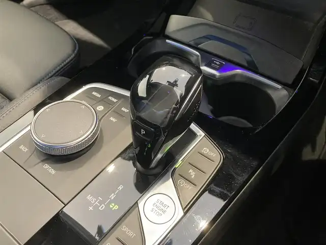 ＢＭＷ ＢＭＷ ２１８ｄ グランクーペ Mスポーツ EDジョイ+ 熊本県 2021(令3)年 2.8万km アルピンホワイトⅢ ・ワンオーナー/・スマートキー/・プッシュスタート/・インテリジェントセーフティ/・注意喚起アシスタント/・パーキングアシスト/・PDC自動起動/・アクティブPDC緊急ブレーキ/・ブラインドスポットモニター/・オートハイビーム/・クルーズコントロール(追従式)/・ハーフレザーシート/・前席パワーシート/・純正メモリナビ/　【Bluetooth・USB・AppleCarPlay・AndroidAuto】/・バックカメラ/・ETC/・ドライブレコーダー(前後録画)/・ワイヤレス充電/・LEDヘッドランプ/・LEDフォグランプ/・純正マット/・保証書/取説