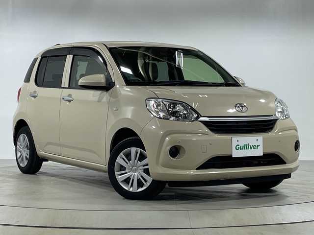 トヨタ パッソ X Lパッケージ 神奈川県 2022(令4)年 1.4万km キナコメタリック 純正SDナビゲーション【NSCN-W68】/AM FM ワンセグ Bluetooth CD　DVD　AUX　SD /バックカメラ/トヨタセーフティセンス/ETC/ドライブレコーダー/純正フロアマット/スマートキー/ハロゲンヘッドライト/オートライト/オートマチックハイビーム/ドアバイザー/クリアランスソナー/横滑り防止装置/衝突被害軽減システム/アイドリングストップ