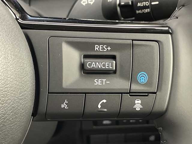 日産 セレナ e－パワー ハイウェイスター V 群馬県 2025(令7)年 0.1千km プリズムホワイト 登録済未使用車　純正１２．３型ナビ　全周囲カメラ　プロパイロット　電子ミラー　ワイヤレス充電器　両側電動スライドドア　アダプティブオートマチックハイビーム　衝突被害軽減ブレーキ　レーンアシスト　禁煙車