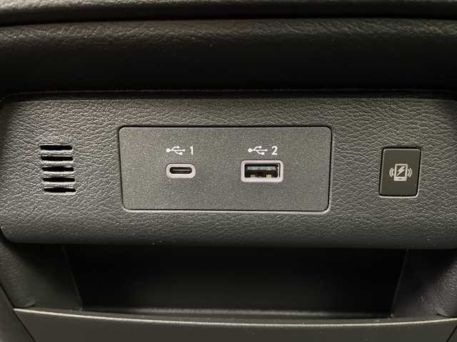 日産 セレナ e－パワー ハイウェイスター V 群馬県 2025(令7)年 0.1千km プリズムホワイト 登録済未使用車　純正１２．３型ナビ　全周囲カメラ　プロパイロット　電子ミラー　ワイヤレス充電器　両側電動スライドドア　アダプティブオートマチックハイビーム　衝突被害軽減ブレーキ　レーンアシスト　禁煙車