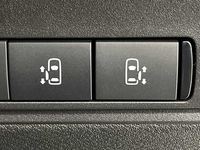 日産 セレナ e－パワー ハイウェイスター V 群馬県 2025(令7)年 0.1千km プリズムホワイト 登録済未使用車　純正１２．３型ナビ　全周囲カメラ　プロパイロット　電子ミラー　ワイヤレス充電器　両側電動スライドドア　アダプティブオートマチックハイビーム　衝突被害軽減ブレーキ　レーンアシスト　禁煙車