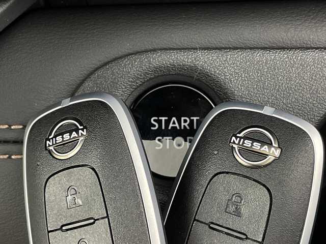 日産 セレナ e－パワー ハイウェイスター V 群馬県 2025(令7)年 0.1千km プリズムホワイト 登録済未使用車　純正１２．３型ナビ　全周囲カメラ　プロパイロット　電子ミラー　ワイヤレス充電器　両側電動スライドドア　アダプティブオートマチックハイビーム　衝突被害軽減ブレーキ　レーンアシスト　禁煙車