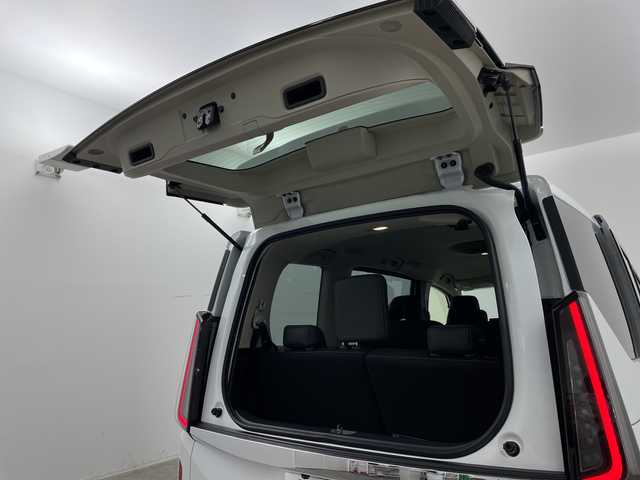 日産 セレナ e－パワー ハイウェイスター V 群馬県 2025(令7)年 0.1千km プリズムホワイト 登録済未使用車　純正１２．３型ナビ　全周囲カメラ　プロパイロット　電子ミラー　ワイヤレス充電器　両側電動スライドドア　アダプティブオートマチックハイビーム　衝突被害軽減ブレーキ　レーンアシスト　禁煙車