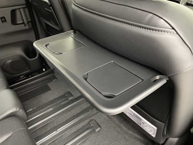 日産 セレナ e－パワー ハイウェイスター V 群馬県 2025(令7)年 0.1千km プリズムホワイト 登録済未使用車　純正１２．３型ナビ　全周囲カメラ　プロパイロット　電子ミラー　ワイヤレス充電器　両側電動スライドドア　アダプティブオートマチックハイビーム　衝突被害軽減ブレーキ　レーンアシスト　禁煙車