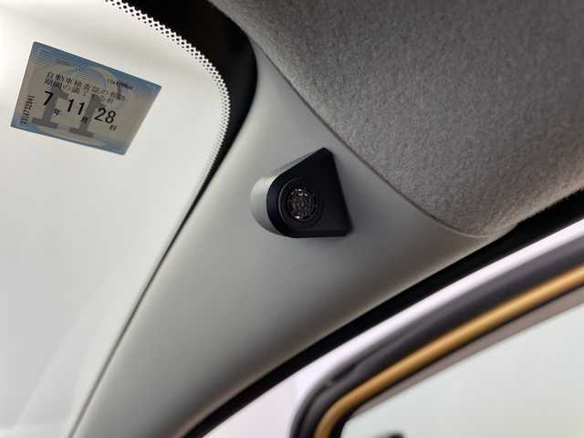 日産 ノート e－パワー X モード・プレミア 群馬県 2017(平29)年 3.9万km ギャラクシーゴールド 純正７インチＳＤナビ　デジタルインナーミラー　純正ドライブレコーダー　ＥＴＣ　エマージェンシーブレーキ　ステアリングスイッチ　ＬＥＤヘッドライト　フォグライト　スマートキー　プッシュスタート　禁煙車