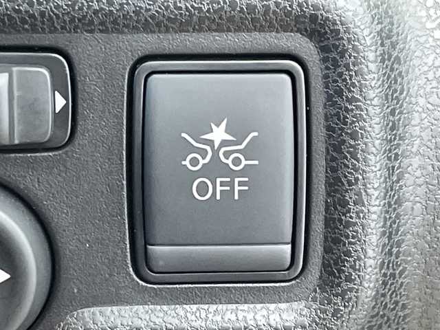 日産 ノート e－パワー X モード・プレミア 群馬県 2017(平29)年 3.9万km ギャラクシーゴールド 純正７インチＳＤナビ　デジタルインナーミラー　純正ドライブレコーダー　ＥＴＣ　エマージェンシーブレーキ　ステアリングスイッチ　ＬＥＤヘッドライト　フォグライト　スマートキー　プッシュスタート　禁煙車