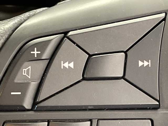 日産 ノート e－パワー X モード・プレミア 群馬県 2017(平29)年 3.9万km ギャラクシーゴールド 純正７インチＳＤナビ　デジタルインナーミラー　純正ドライブレコーダー　ＥＴＣ　エマージェンシーブレーキ　ステアリングスイッチ　ＬＥＤヘッドライト　フォグライト　スマートキー　プッシュスタート　禁煙車