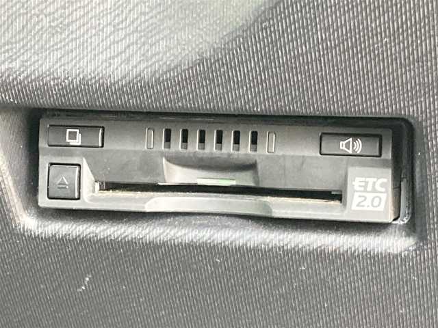 トヨタ アクア G G’s 大分県 2017(平29)年 4.8万km ブラックマイカ Stradaメモリーナビ/ CD/DVD/Blu-ray/SD/Bluetooth/フルセグＴＶ/バックカメラ/トヨタセーフティセンス/・プリクラッシュセーフティ/・レーンディパーチャアラート/・オートマチックハイビーム/クルーズコントロール/ステアリングリモコン/ハーフレザーシート/D/Nシートヒーター/LEDオートヘッドライト/フォグランプ/電格ミラー/ビルトインETC2.0/スマートキー/プッシュスタート