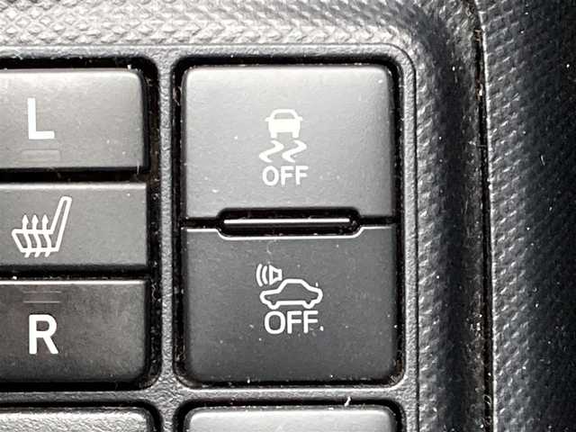 トヨタ アクア G G’s 大分県 2017(平29)年 4.8万km ブラックマイカ Stradaメモリーナビ/ CD/DVD/Blu-ray/SD/Bluetooth/フルセグＴＶ/バックカメラ/トヨタセーフティセンス/・プリクラッシュセーフティ/・レーンディパーチャアラート/・オートマチックハイビーム/クルーズコントロール/ステアリングリモコン/ハーフレザーシート/D/Nシートヒーター/LEDオートヘッドライト/フォグランプ/電格ミラー/ビルトインETC2.0/スマートキー/プッシュスタート