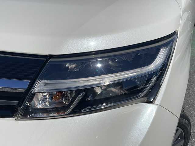 トヨタ タンク カスタムG－T 埼玉県 2017(平29)年 3.4万km パールホワイトⅢ ワンオーナー/Toyota Safety Sense /プリクラッシュ/レーンアシスト/コーナーセンサー/クルーズコントロール/純正ナビ/・AM/FM/CD/DVD/BT/ワンセグTV/ビルトインETC/両側パワースライドドア/後席用フリップダウンモニター/LEDヘッドライト/フォグランプ/前方ドライブレコーダー/プッシュスタート/スマートキー/保証書/取扱説明書