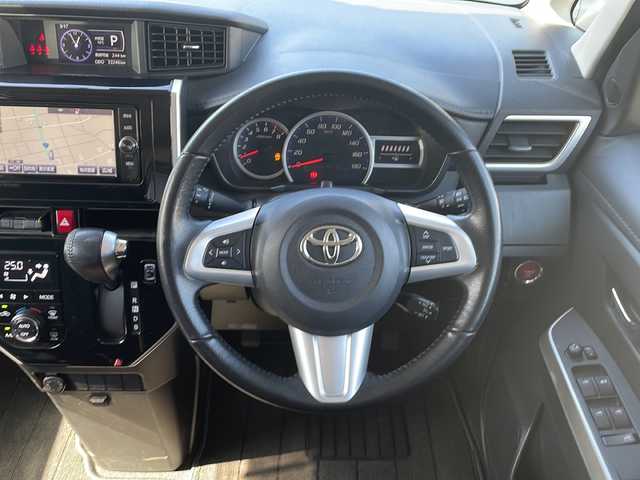 トヨタ タンク カスタムG－T 埼玉県 2017(平29)年 3.4万km パールホワイトⅢ ワンオーナー/Toyota Safety Sense /プリクラッシュ/レーンアシスト/コーナーセンサー/クルーズコントロール/純正ナビ/・AM/FM/CD/DVD/BT/ワンセグTV/ビルトインETC/両側パワースライドドア/後席用フリップダウンモニター/LEDヘッドライト/フォグランプ/前方ドライブレコーダー/プッシュスタート/スマートキー/保証書/取扱説明書