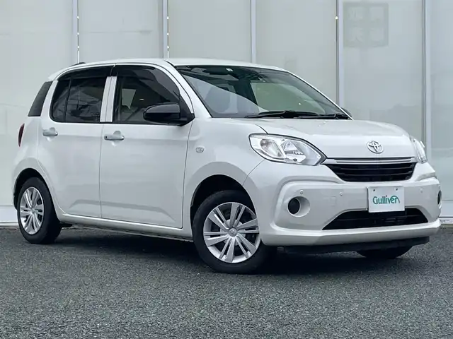 トヨタ パッソ X 福岡県 2022(令4)年 0.5万km パールホワイトⅢ ・純正7インチナビ/（CD、ワンセグ、Bluetooth）/・バックカメラ/・トヨタセーフティーセンス/・オートライト/・ヘッドライトリベライザー/・スペアキー　1本