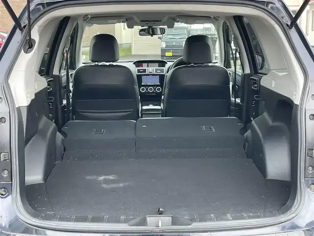 スバル フォレスター S－リミテッド 道央・札幌 2015(平27)年 11.9万km ディープシーブルーパール ４WD/ワンオーナー/社外メモリーナビ/CD/DVD/BT/フルセグ/アイサイト/衝突被害軽減ブレーキ/横滑り防止装置/レーダークルーズコントロール/レーンキープアシスト/バックカメラ/ビルトインETC/XMODE/SI-DRIVE/パワーバックドア/前席パワーシート/前席シートヒーター/ハーフレザーシート/革巻きステアリング/ステアリングリモコン/パドルシフト/プッシュスタート/スマートキー/HIDヘッドライト/オートライト/フォグランプ/電動格納ミラー/ウィンカーミラー/純正ラバーフロアマット/ドアバイザー/スペアキー