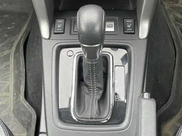 スバル フォレスター S－リミテッド 道央・札幌 2015(平27)年 11.9万km ディープシーブルーパール ４WD/ワンオーナー/社外メモリーナビ/CD/DVD/BT/フルセグ/アイサイト/衝突被害軽減ブレーキ/横滑り防止装置/レーダークルーズコントロール/レーンキープアシスト/バックカメラ/ビルトインETC/XMODE/SI-DRIVE/パワーバックドア/前席パワーシート/前席シートヒーター/ハーフレザーシート/革巻きステアリング/ステアリングリモコン/パドルシフト/プッシュスタート/スマートキー/HIDヘッドライト/オートライト/フォグランプ/電動格納ミラー/ウィンカーミラー/純正ラバーフロアマット/ドアバイザー/スペアキー