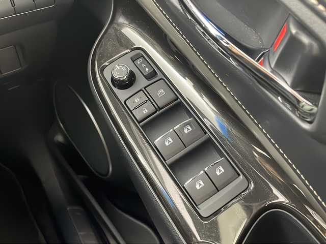 トヨタ ハリアー プレミアム 栃木県 2018(平30)年 5.1万km ホワイトパールクリスタルシャイン トヨタセーフティセンス/・プリクラッシュセーフティ/・レーンディパーチャーアラート/・インテリジェンスクリアランスソナー/・アダプティブクルーズコントロール/・オートマチックハイビーム/純正9インチSDナビ/（AM/FM/CD/SD/Bluetooth/フルセグTV)/バックカメラ/デジタルインナーミラー型ドライブレコーダー/ビルトインETC/パワーバックドア/運転席パワーシート/LEDヘッドライト/ドアバイザー/純正18インチアルミホイール/W/サイド/カーテンエアバッグ