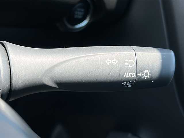 スズキ スイフト HYBRID MG 山口県 2022(令4)年 1.5万km スターシルバーメタリック レーダークルーズコントロール/ビルトインETC/純正フロアマット/オートライト/運転席シートヒーター/パーキングアシスト/アイドリングストップ/スマートキー/スペアキー/プッシュスタート/デュアルカメラブレーキサポート/横滑り防止装置/レーンキープアシスト/盗難防止装置