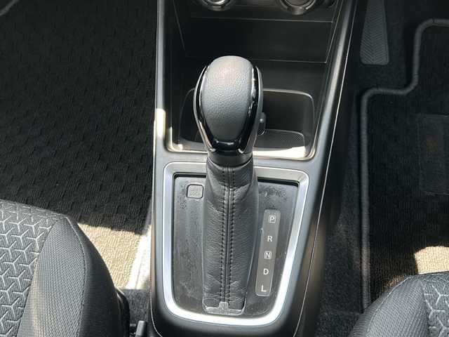 スズキ スイフト HYBRID MG 山口県 2022(令4)年 1.5万km スターシルバーメタリック レーダークルーズコントロール/ビルトインETC/純正フロアマット/オートライト/運転席シートヒーター/パーキングアシスト/アイドリングストップ/スマートキー/スペアキー/プッシュスタート/デュアルカメラブレーキサポート/横滑り防止装置/レーンキープアシスト/盗難防止装置