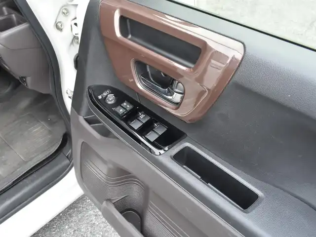 ホンダ Ｎ ＢＯＸ G･EX Hセンシング カッパーブラウンスタイル 神奈川県 2019(平31)年 3.8万km 白Ⅱ カッパールーフ/ホンダセンシング/レーダークルーズコントロール/衝突軽減ブレーキ/誤発進抑制機能/ギャザーズSDナビVXM-195VFi/Bluetoothオーディオ/フルセグTV/DVD/CD/ステアリングリモコン/バックカメラ/ケンウッドツイーター/ETC/両側パワースライドドア/LEDヘッドライト/フロアマット/サイドバイザー/プッシュスタート　スペアあり/保証書/取扱説明書