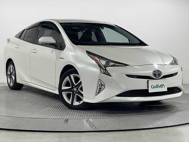 トヨタ プリウス A ツーリングセレクション 広島県 2016(平28)年 5.3万km ホワイトパールクリスタルシャイン 純正ナビ/・フルセグTV/・Bluetooth/・CD/DVD/セーフティセンス/・プリクラッシュセーフティ/・レーンディパーチャーアラート/・オートマチックハイビーム/・レーダークルーズコントロール/ブラインドスポットモニター/ヘッドアップディスプレイ/パーキングアシスト/バックカメラ/ETC/ドラレコ/コーナーセンサー/LEDヘッドライト