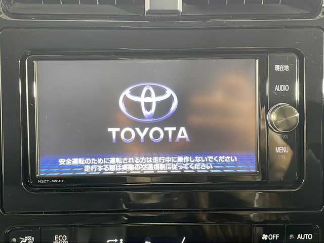 トヨタ プリウス A ツーリングセレクション 広島県 2016(平28)年 5.3万km ホワイトパールクリスタルシャイン 純正ナビ/・フルセグTV/・Bluetooth/・CD/DVD/セーフティセンス/・プリクラッシュセーフティ/・レーンディパーチャーアラート/・オートマチックハイビーム/・レーダークルーズコントロール/ブラインドスポットモニター/ヘッドアップディスプレイ/パーキングアシスト/バックカメラ/ETC/ドラレコ/コーナーセンサー/LEDヘッドライト