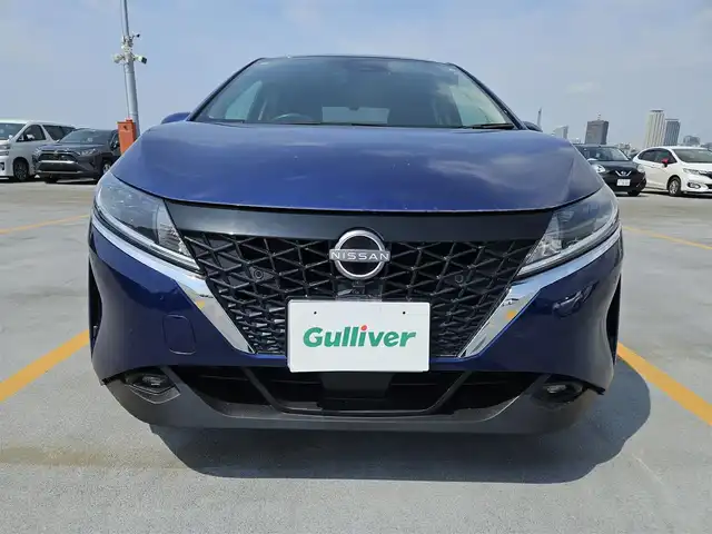 日産 ノート X 長崎県 2021(令3)年 6万km オーロラフレアブルーパール 純正ナビ/フルセグTV/インテリジェントアラウンドビューモニター/ビルトインETC2.0/ドライブレコーダー/ソナー機能/全方位運転支援システム/・インテリジェントエマージェンシーブレーキ/・踏み間違い衝突防止アシスト/・標識検知機能/・衝突防止支援システム/・ふらつき警報/・車線逸脱防止支援システム/・後側方車両検知機能/・後退時車両検知機能/SOSコール/インテリジェントルームミラー/純正アダプティブLEDヘッドランプ/LEDフロントフォグランプ/ハイビームアシスト/エアノヴァ16インチアルミホイール/インテリジェントキー/プッシュパワースターター/禁煙車