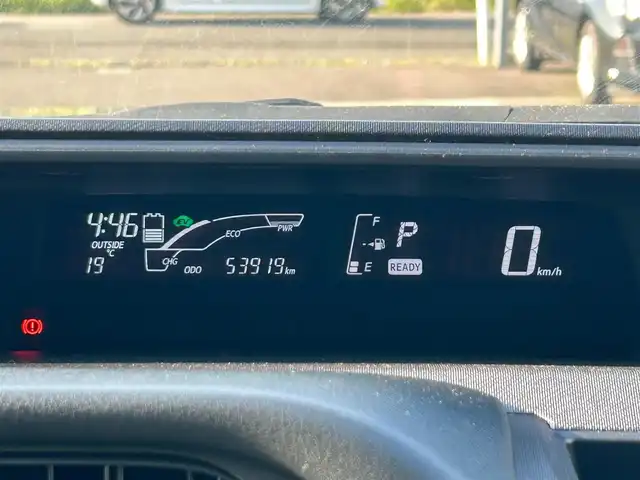 トヨタ アクア G G’s 宮城県 2015(平27)年 5.4万km グレーメタリック スマートエントリーパッケージ/・スマートキー/プッシュスタート/・イモビライザー/・オートライト/＝＝＝/社外9インチナビ/・CD/DVD/・Bluetooth/・フルセグTV/バックカメラ/ビルトインETC/ドライブレコーダー/ハーフレザーシート/LEDヘッドライト/LEDフロントフォグランプ/LEDイルミネーションビーム/革巻きステアリング/ステアリングスイッチ/電動格納ミラー/純正17インチAW/純正フロアマット/ドアバイザー/Wエアバッグ