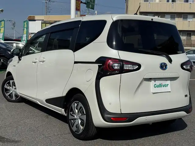 トヨタ シエンタ ハイブリッド G クエロ 千葉県 2019(平31)年 5.8万km ホワイトパールクリスタルシャイン トヨタセーフティセンス/プリクラッシュセーフティシステム/オートマチックハイビーム/車線逸脱警報/純正ナビ/フルセグTV/Bluetooth/両側パワースライドドア/12.1インチフリップダウンモニター/クルーズコントロール/ビルトインETC/ハーフレザー/プッシュスタート/スマートキー/保証書/スペアキー