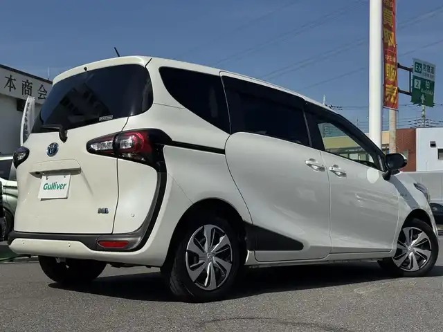 トヨタ シエンタ ハイブリッド G クエロ 千葉県 2019(平31)年 5.8万km ホワイトパールクリスタルシャイン トヨタセーフティセンス/プリクラッシュセーフティシステム/オートマチックハイビーム/車線逸脱警報/純正ナビ/フルセグTV/Bluetooth/両側パワースライドドア/12.1インチフリップダウンモニター/クルーズコントロール/ビルトインETC/ハーフレザー/プッシュスタート/スマートキー/保証書/スペアキー