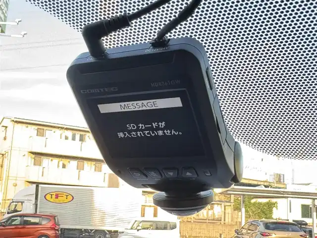 トヨタ シエンタ ハイブリッド G クエロ 千葉県 2019(平31)年 5.8万km ホワイトパールクリスタルシャイン トヨタセーフティセンス/プリクラッシュセーフティシステム/オートマチックハイビーム/車線逸脱警報/純正ナビ/フルセグTV/Bluetooth/両側パワースライドドア/12.1インチフリップダウンモニター/クルーズコントロール/ビルトインETC/ハーフレザー/プッシュスタート/スマートキー/保証書/スペアキー